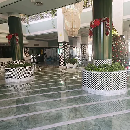 Club Paraiso Apartment *